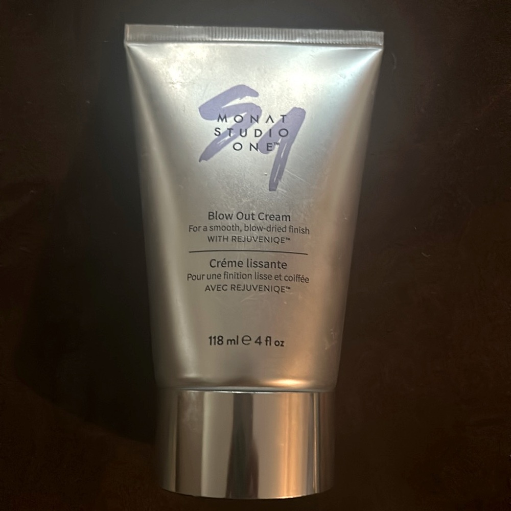 Monat Studio Blowout Cream